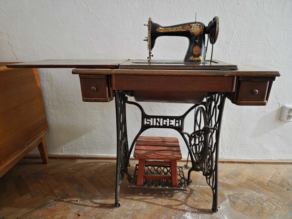 Vand masina de cusut singer