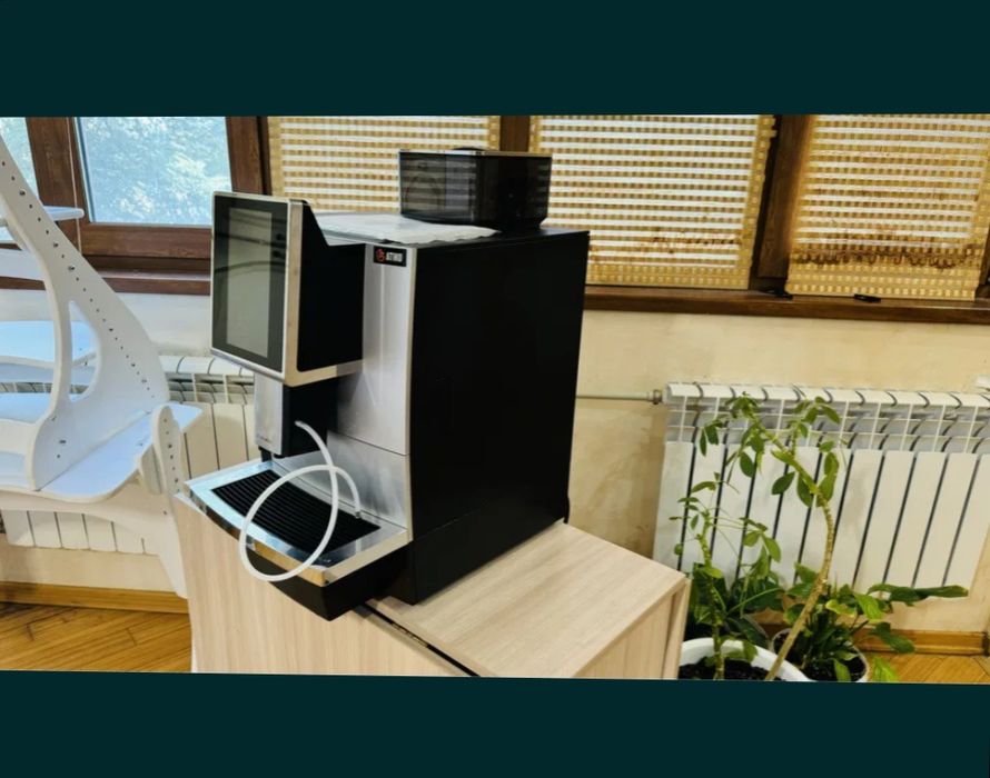 Продам кофемашину D.r coffee F12 big plus