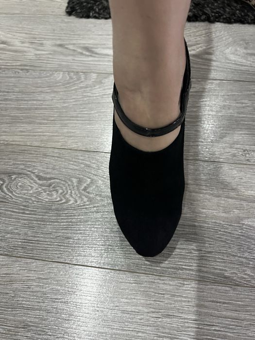 Ботильоны чёрные на шпильке