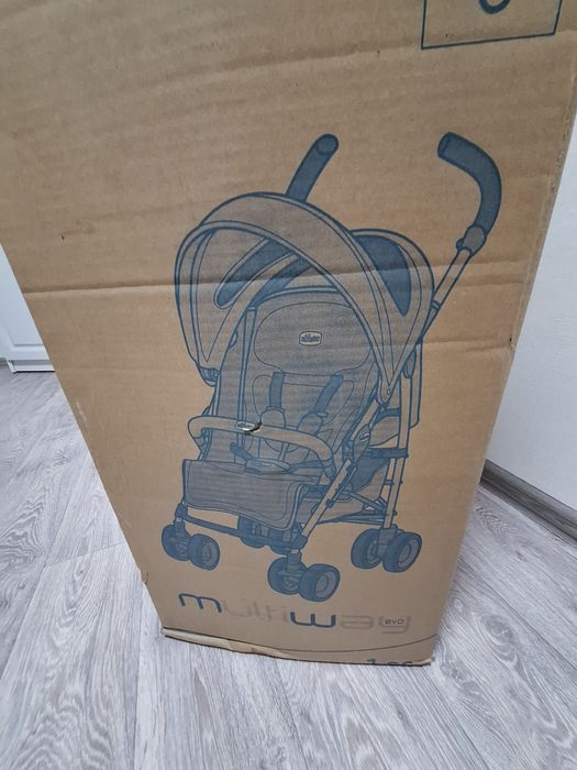 Продам коляску chicco