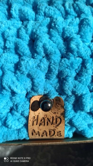 Ръчно плетени бебешки пелени и играчки