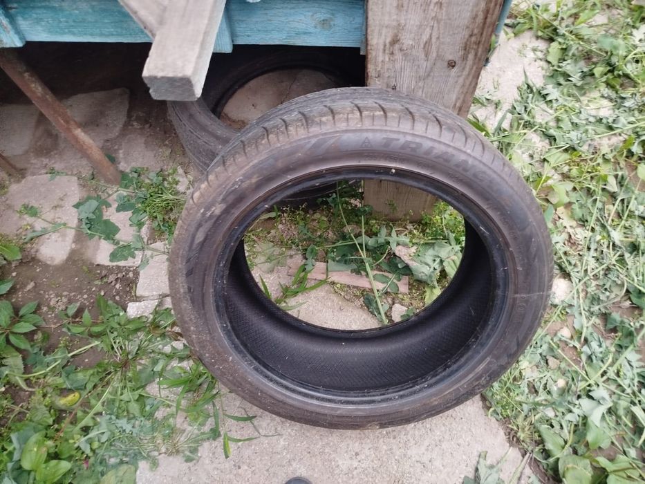 шины летние 235/45R18