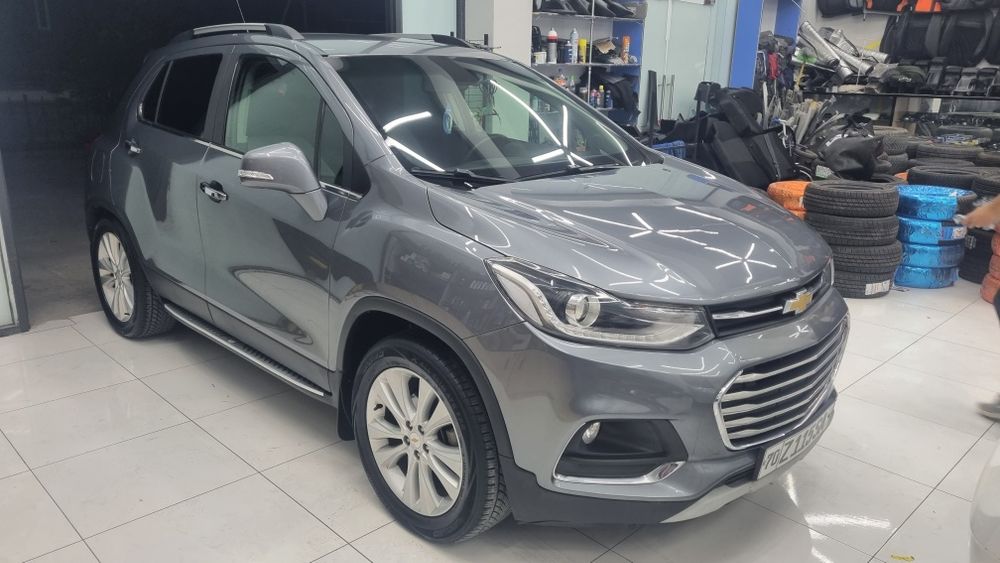 Tracker mashinasi sotiladi