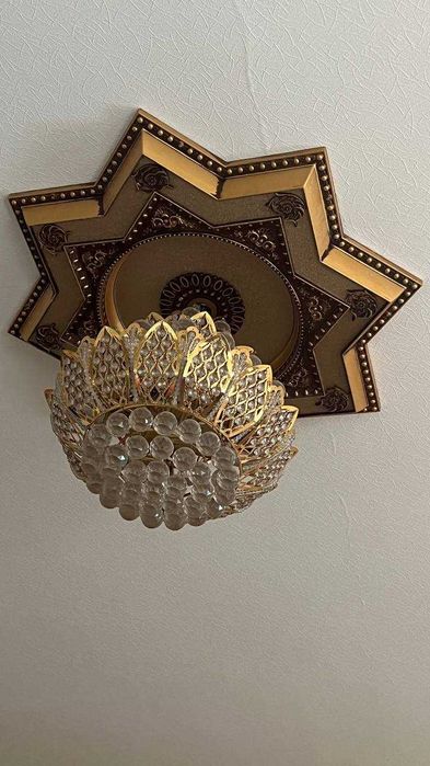 Продается люстра