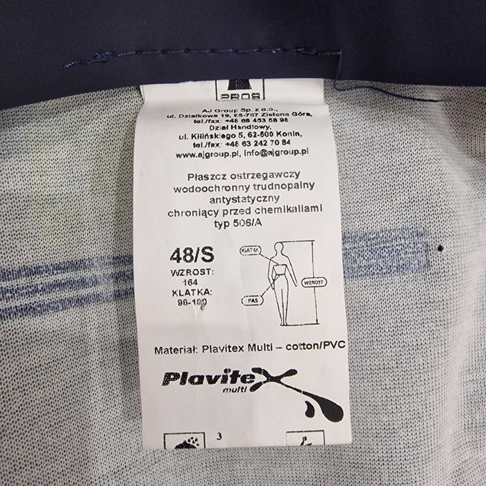 Плащ-дождевик с капюшоном