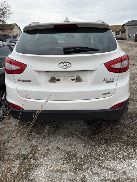 На части 2014 HYUNDAI IX35 2.0 CRDI Dh4A автомат джанти 18”