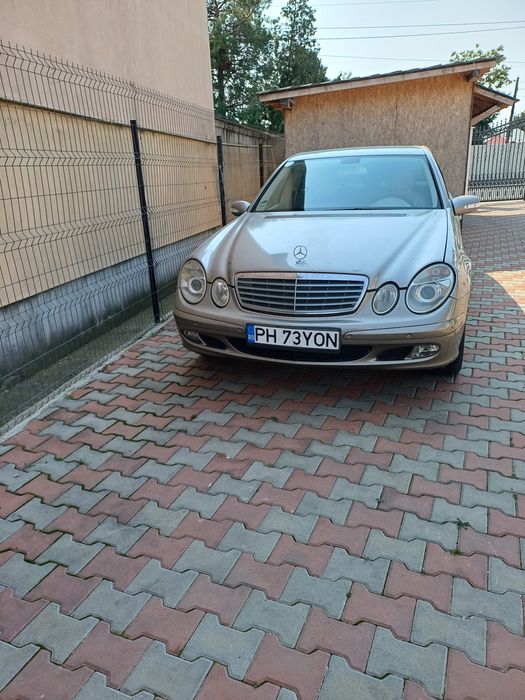 Vând Mercedes E Class Pret 4200 € negociabil