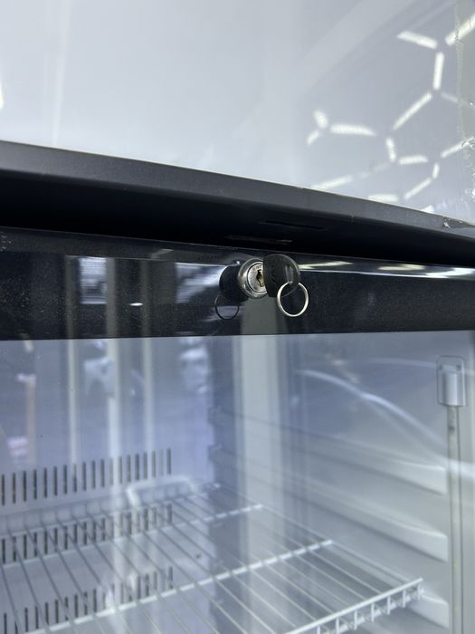 Холодилник для магазин