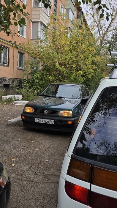 Гольф 3  2 литра