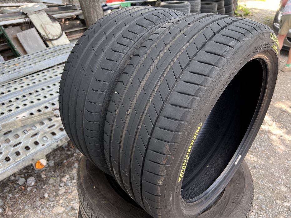 225/40/18 2 броя почти нови летни гуми Vredestein Dot 1724