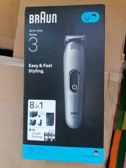 Aparat de tuns multifunctional Braun All-in-One Seria 3 AIO3540 8-in-1, Lama ultra ascutita 6 Piepteni, 1 Perie de curatare, 1 Saculet , 50 minute