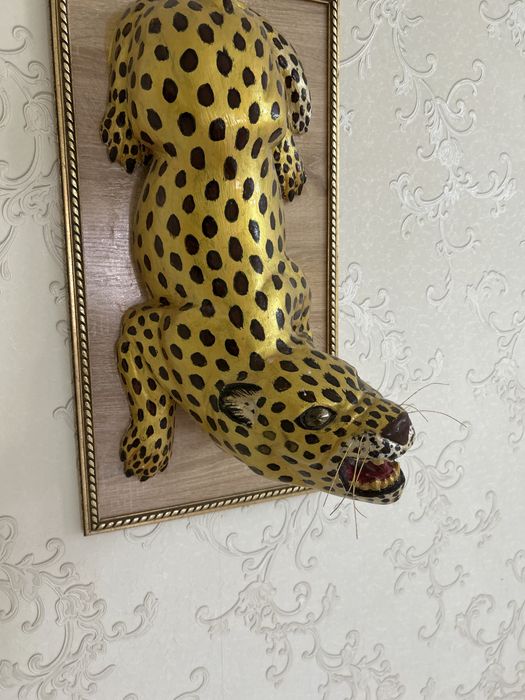 Леопатр из гипса