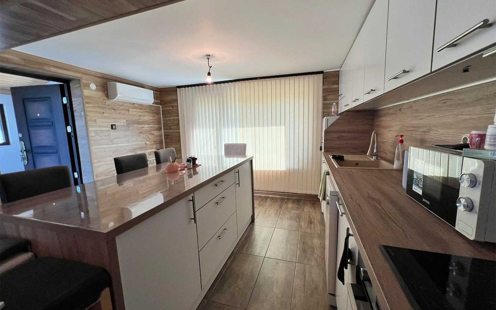 Продава се Къща в Търговище, Център - 80 кв.м за 1621 €/кв.м - Снимка #9