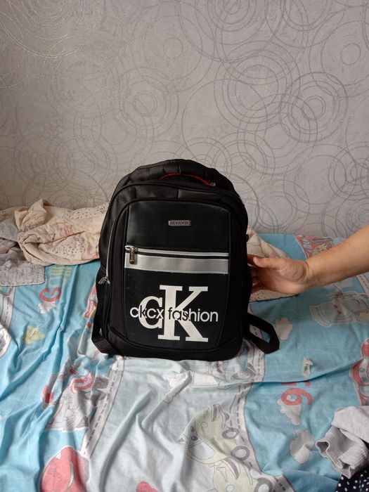 Sumka maktab qizlar oʻgʻil bolalarning bor