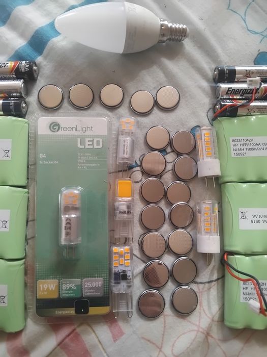 LED крушки и батерии