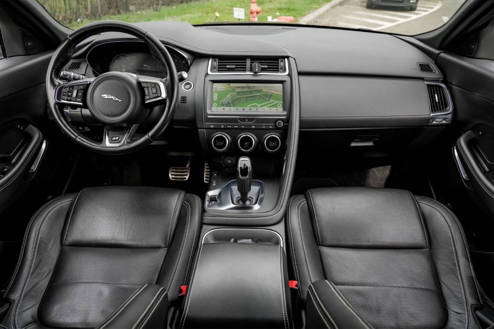 JAGUAR E-PACE 2019 — imagine 4