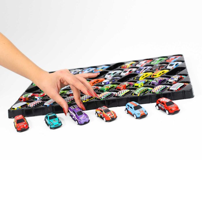 Set 50 de masinute de jucarie potrivit CADOU