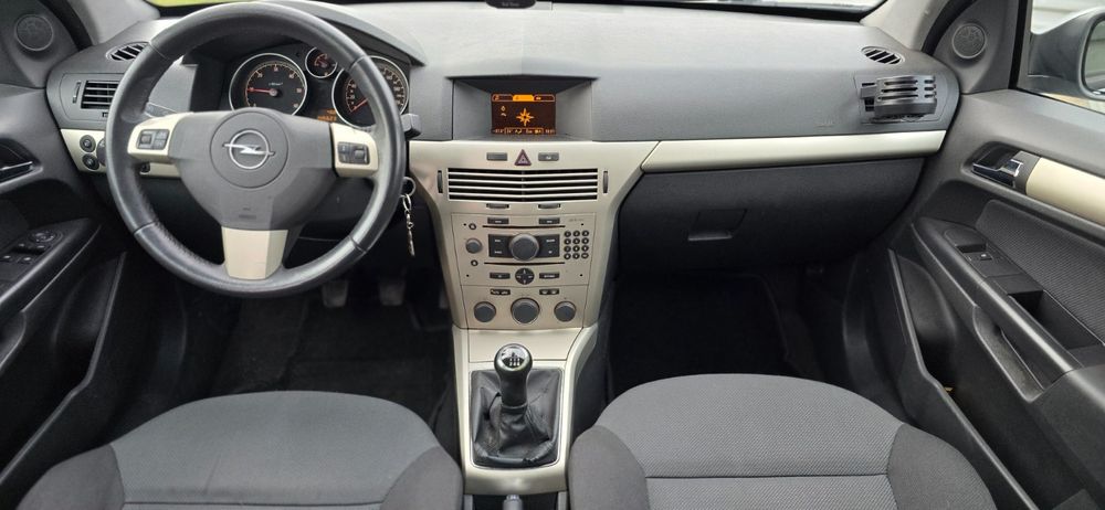 Opel Astra H 145000 km diesel