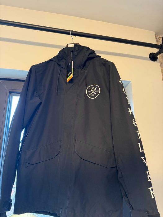 Quicksilver In The Hood Ново Сноуборд/Ски яке  10к мембрана.