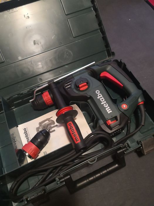 Перфоратор къртач Metabo KHE 3251