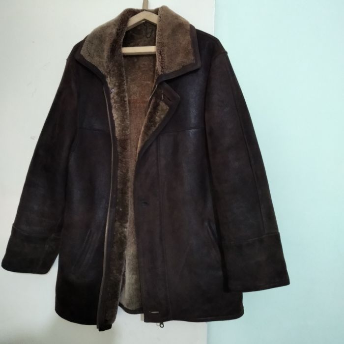 Продам натуральные кожаные дублёнки.