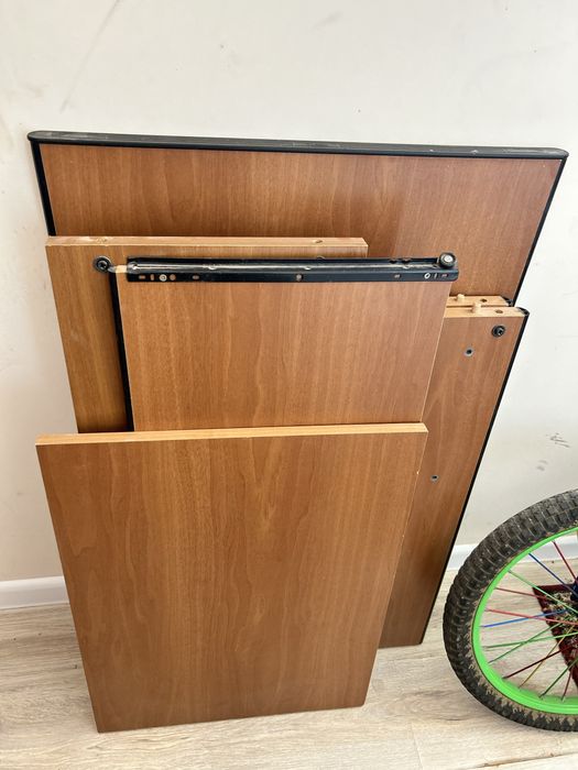 Стол для учебы детский