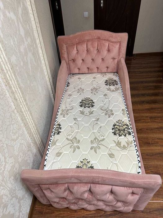 Детская кровать для девушек