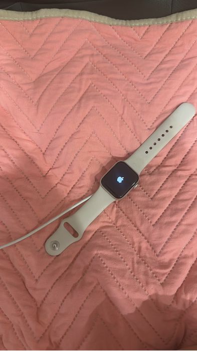 Часы apple watch Se