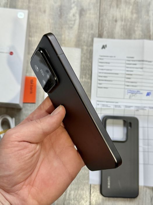 Xiaomi 15 256 GB 12+12 GB Ram  98 % Battery Health Като Нов Гаранционе