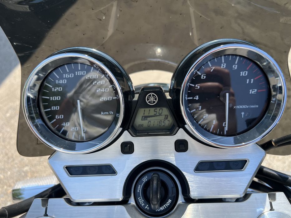 Motocicleta Yamaha XJR 1300