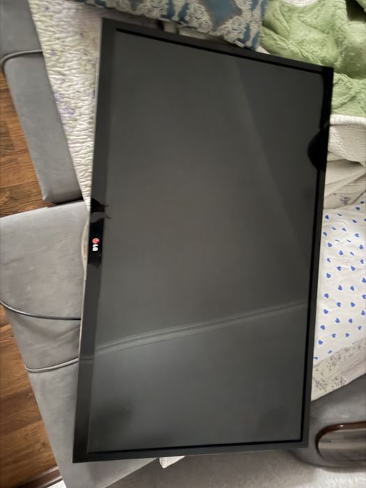 Продам телевизор LG