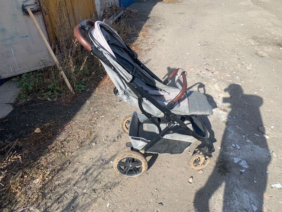 Продам детскую коляску