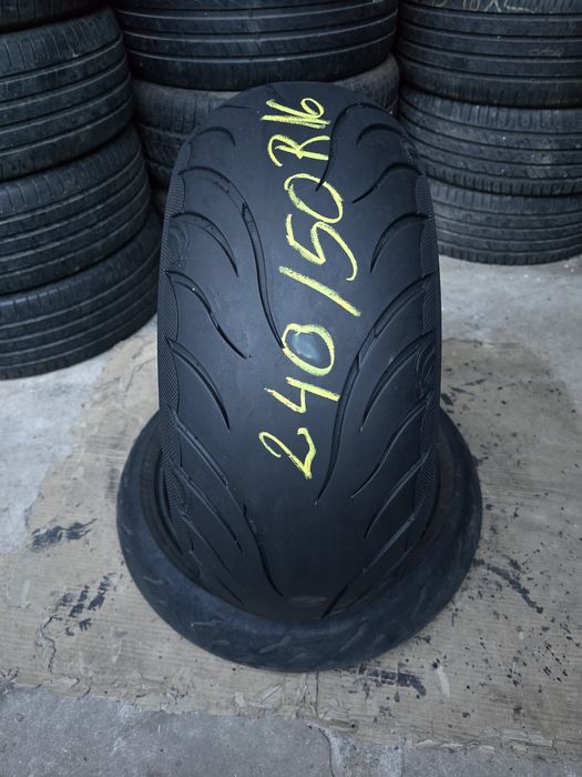 Anvelopa Moto Avon Cobra Chrome  240/50 R16  Impecabilă.
