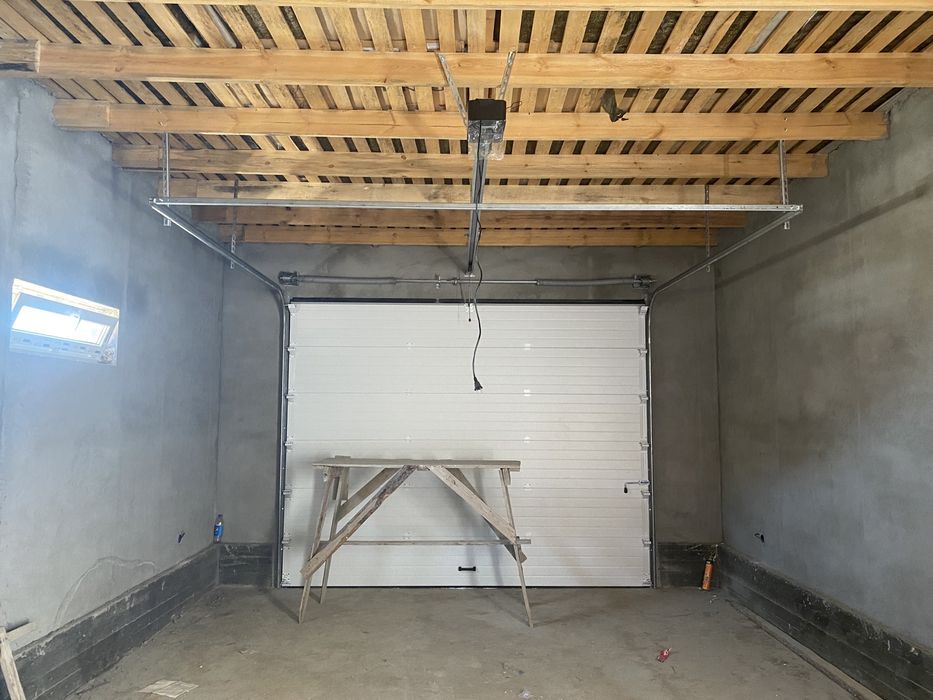 Секционные ворота Дорхан