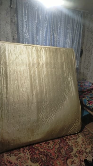 Матрас бу продам