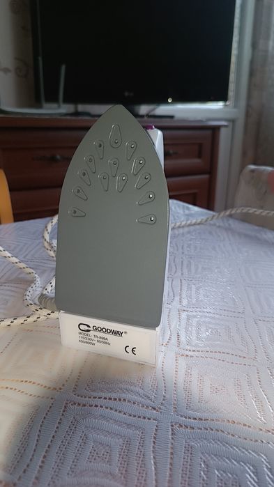 Утюг дорожный ..