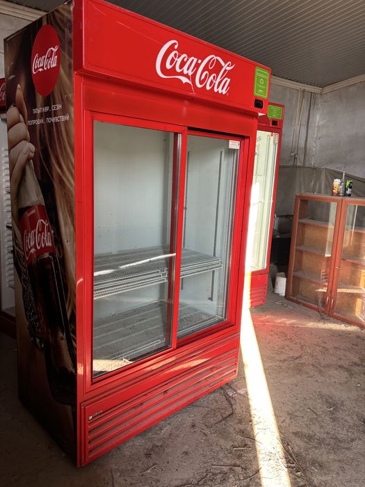 Витринный холодильник