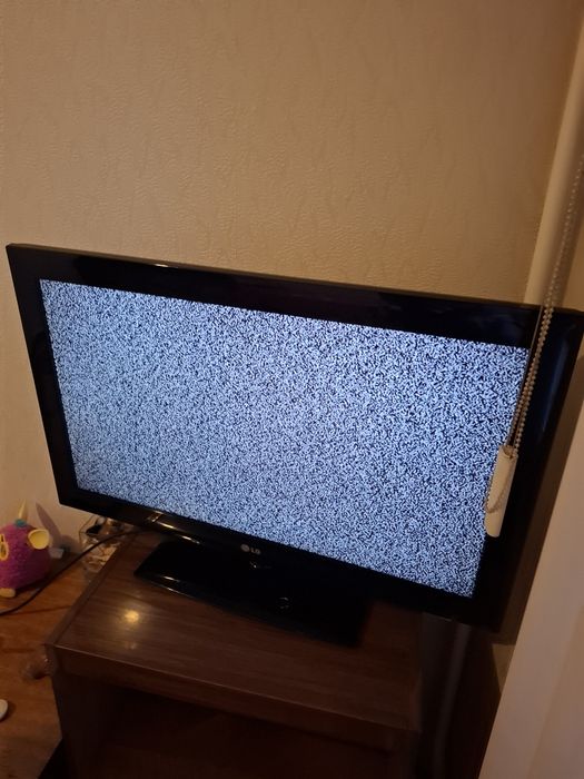 Продам телевизор LG 32LK430