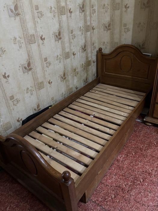Продам шкаф и кровать
