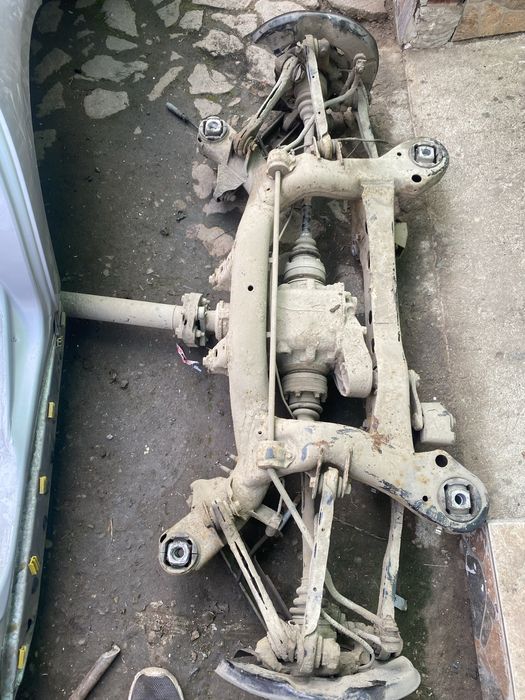 Vand piese bmw 320d e 91