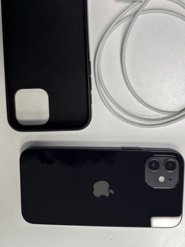 Vând iphone 12 128gb