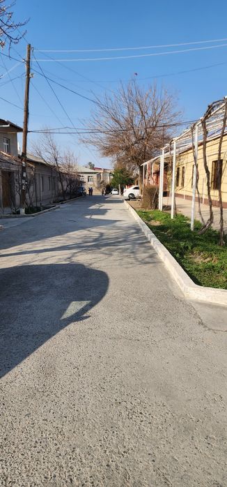 Ховли сотилади Хужа соат 72 мактаб юкорисида