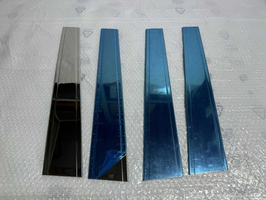 Накладки (хром) на дверные стойки Toyota Land Cruiser 200, Prado 150