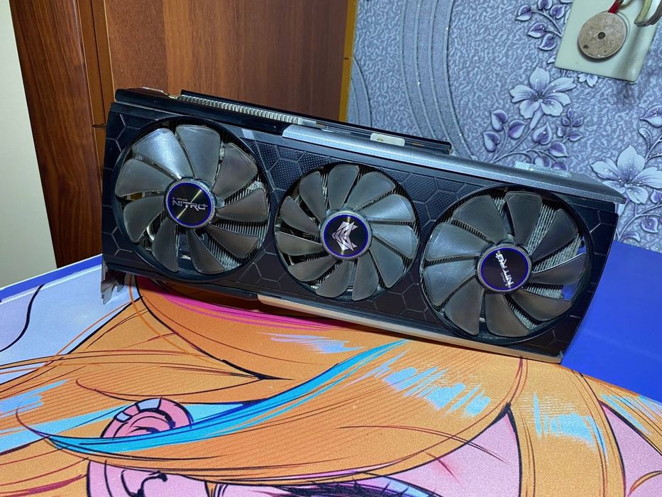 Видеокарта RX5700XT
