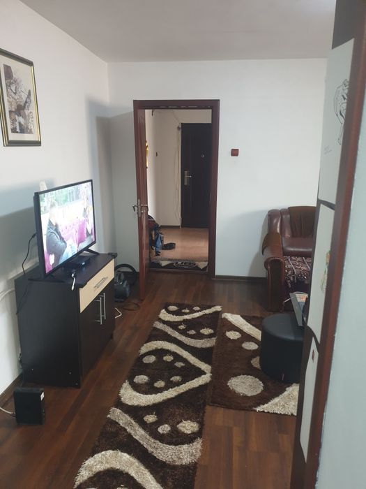 Vand apartament 2 camere