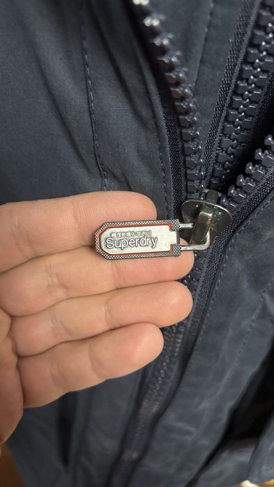 Geaca Superdry Marime L Albastru-Gluga-Foarte Caldursa-Stare F Buna-OK