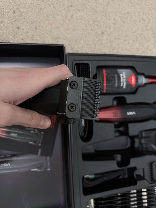 Парикмахерская машинка vgr v640