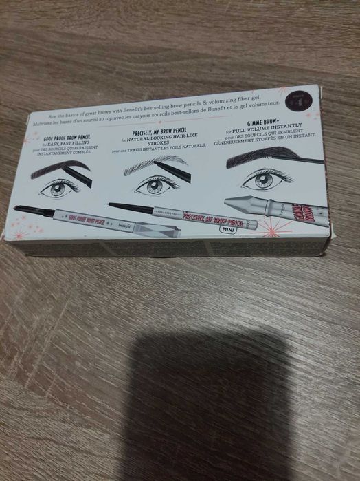 Комплект за вежди Benefit The Great Brow