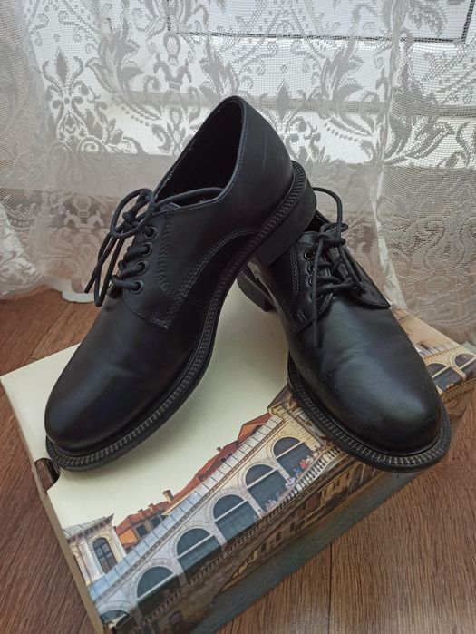 Школьные ботинки для девочки-подростка