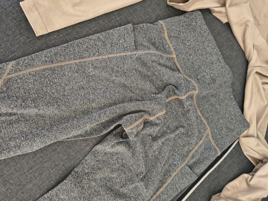 Дамски спортен сет